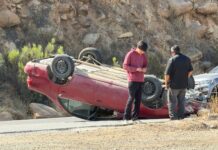 Choque provoca volcadura en el Blvd. 2000